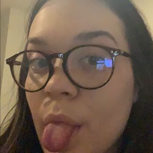 Meet your Posher, Camryn